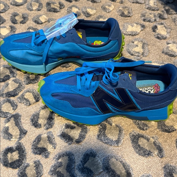 New Balance Jolly Rancher x 327 ‘Blue Raspberry’ - Picture 11 of 12